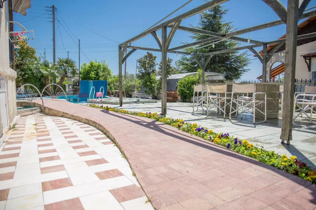 Rural Villa Private Pool, Bbq, Court ,20' Airport Nea Kallikrateia
