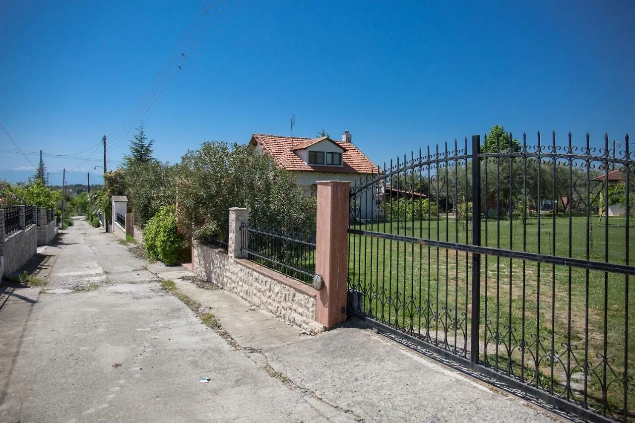 Rural Villa Private Pool, Bbq, Court ,20' Airport Nea Kallikrateia