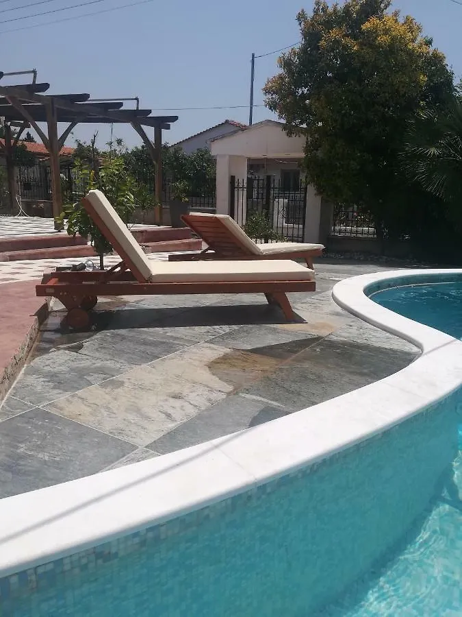 Rural Villa Private Pool, Bbq, Court ,20' Airport Nea Kallikrateia 0*,  Grecia